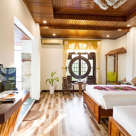 Nipa Riverside Villa Hoi An Exterior photo